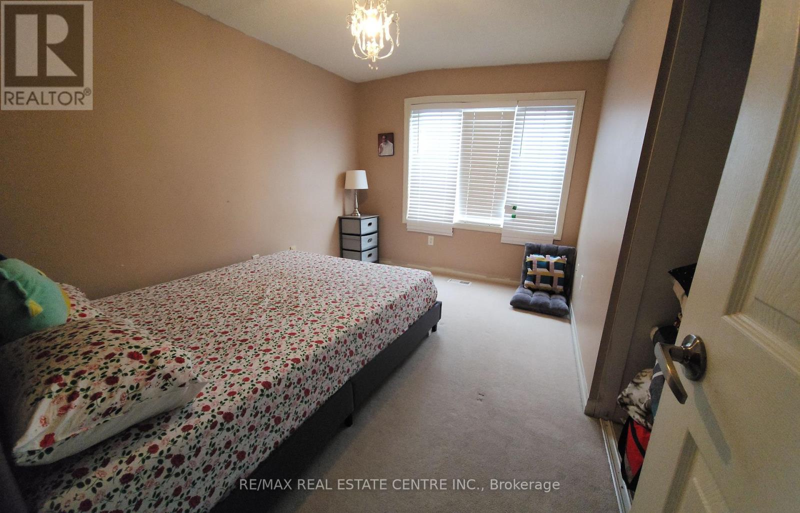 153 Halifax Street, Hamilton, Ontario  L8E 0C8 - Photo 14 - X12064513