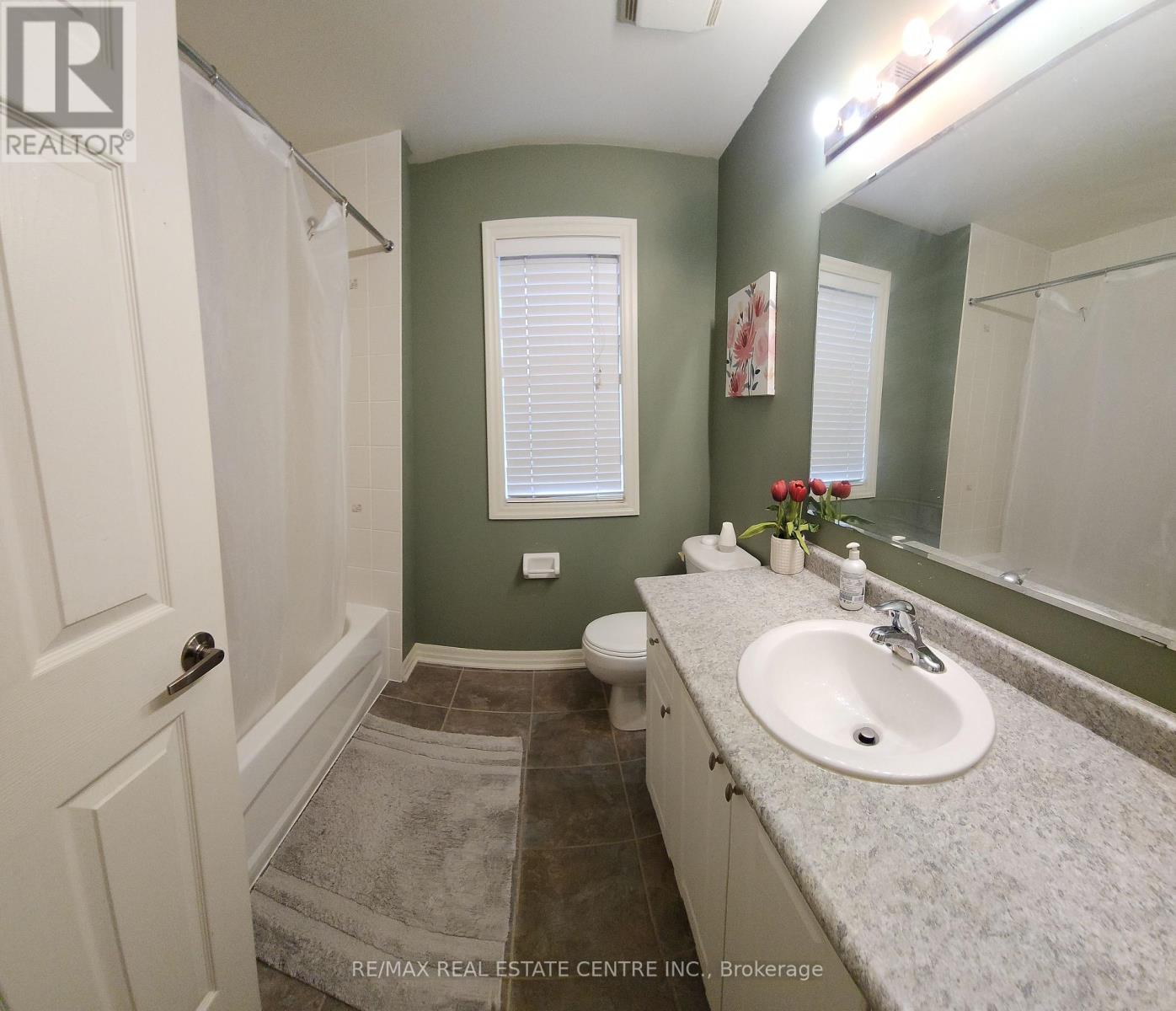 153 Halifax Street, Hamilton, Ontario  L8E 0C8 - Photo 17 - X12064513