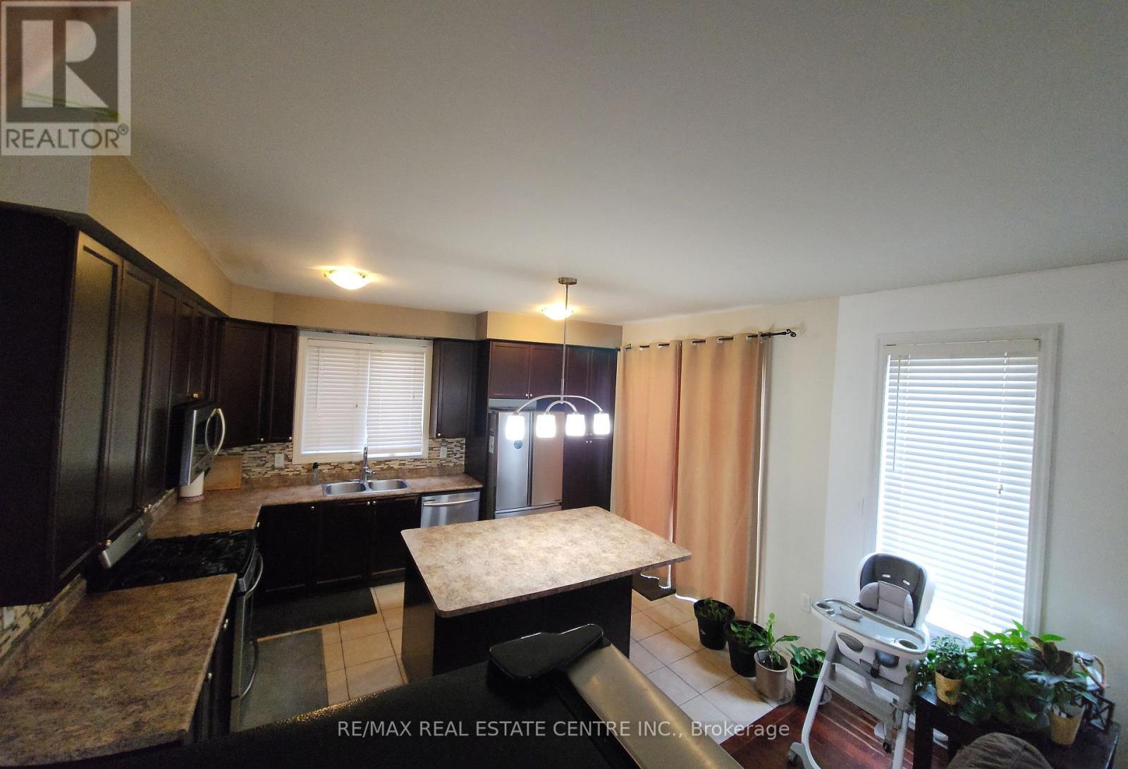 153 Halifax Street, Hamilton, Ontario  L8E 0C8 - Photo 37 - X12064513
