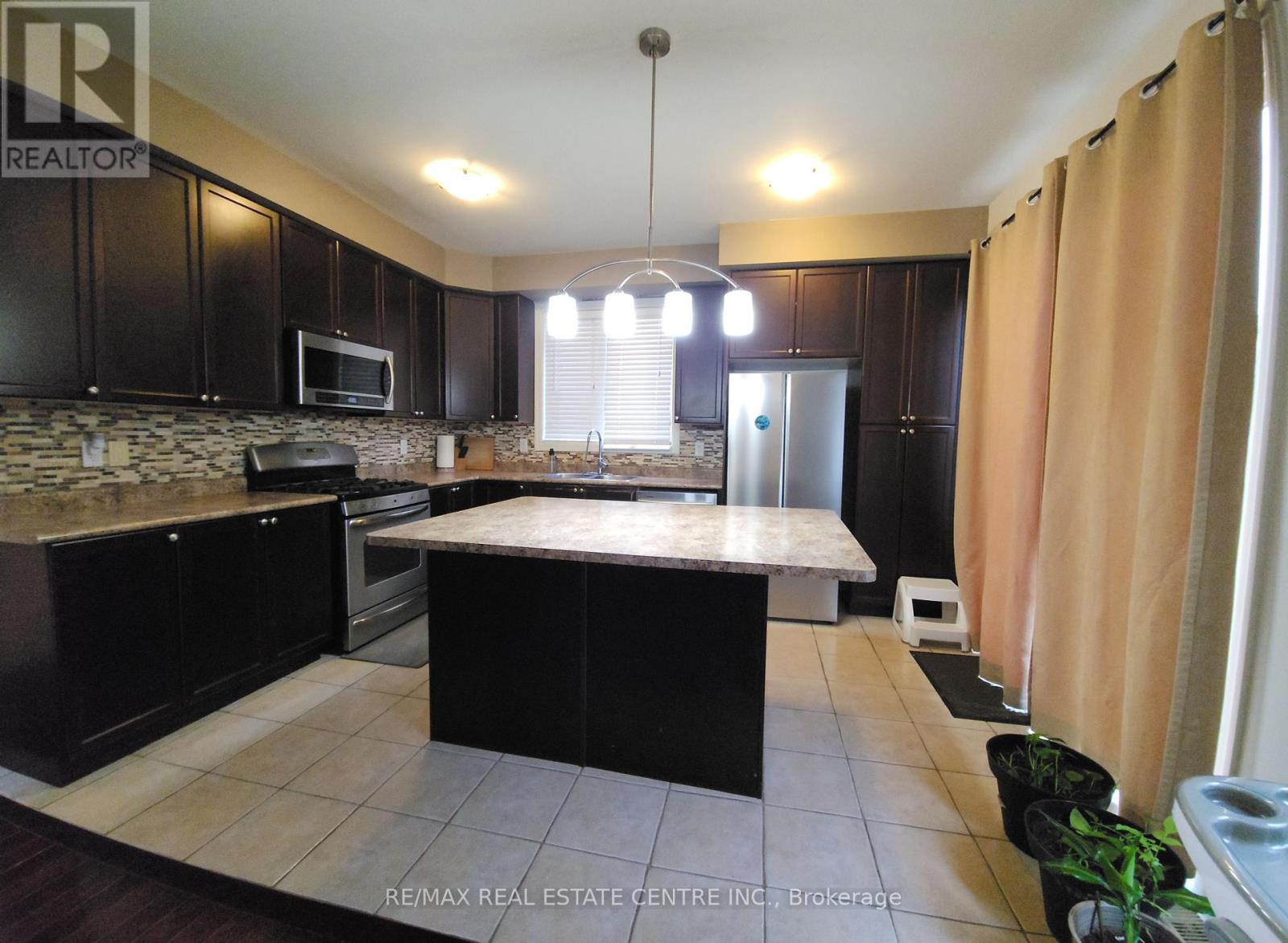 153 Halifax Street, Hamilton, Ontario  L8E 0C8 - Photo 39 - X12064513