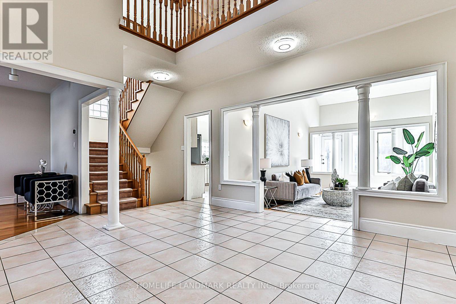 Property at 40 KINGMOUNT CRESCENT image 3