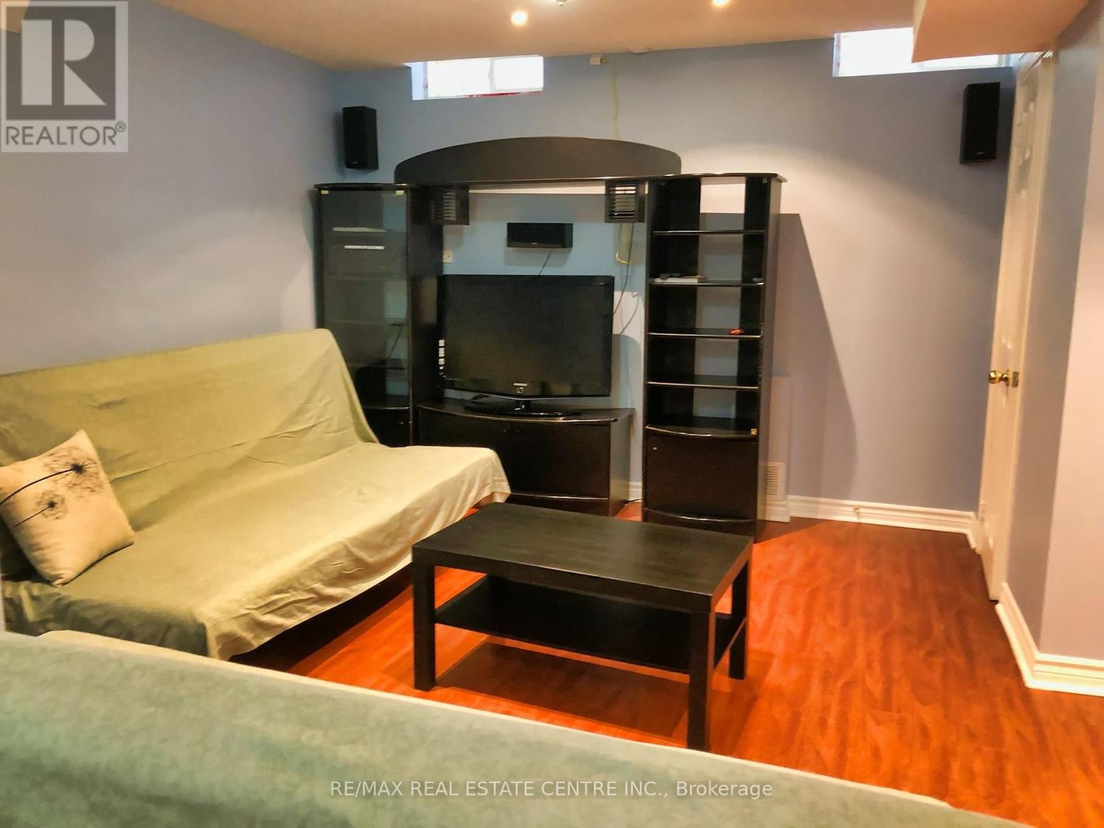Bsmt - 62 Ashdale Road, Brampton, Ontario  L6Y 5M9 - Photo 8 - W12076442