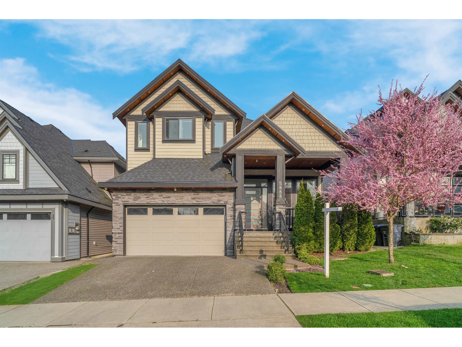 5888 139A STREET, surrey, British Columbia