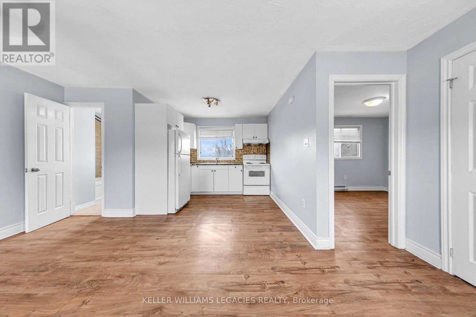 52 Victoria Avenue N, Peterborough North, Ontario  K9H 4W1 - Photo 37 - X12076435