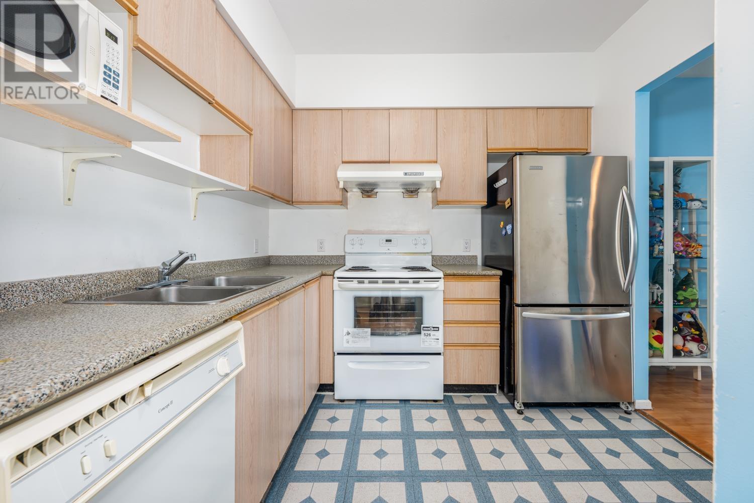 808 8871 Lansdowne Road, Richmond, British Columbia  V6X 3X8 - Photo 3 - R2986614