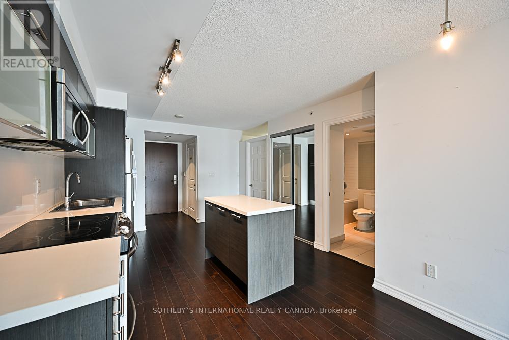 1021 - 386 Yonge Street, Toronto, Ontario  M5B 0A5 - Photo 24 - C12069689