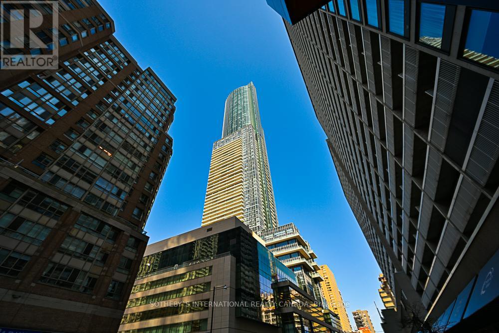 1021 - 386 Yonge Street, Toronto, Ontario  M5B 0A5 - Photo 4 - C12069689