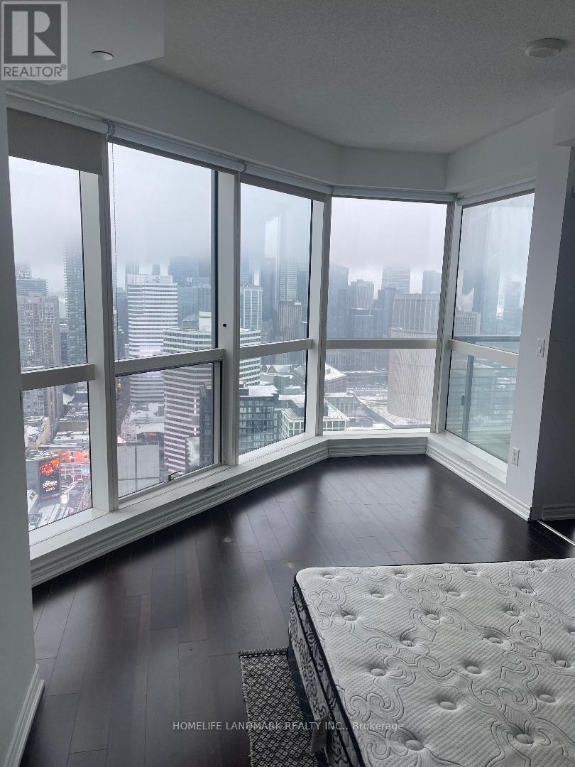 4708 - 386 Yonge Street, Toronto, Ontario  M5B 0A5 - Photo 2 - C12073016