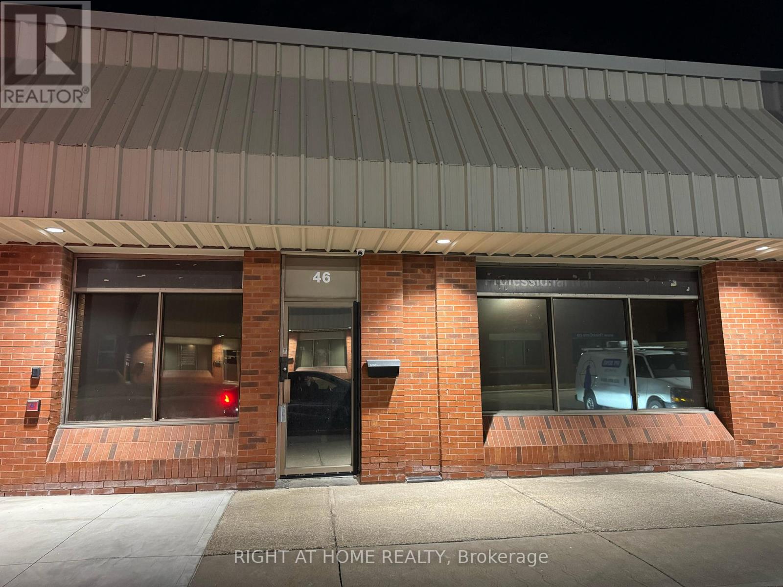 46-47 - 400-450 Matheson Boulevard E, Mississauga, Ontario  L4Z 2E5 - Photo 2 - W12076481
