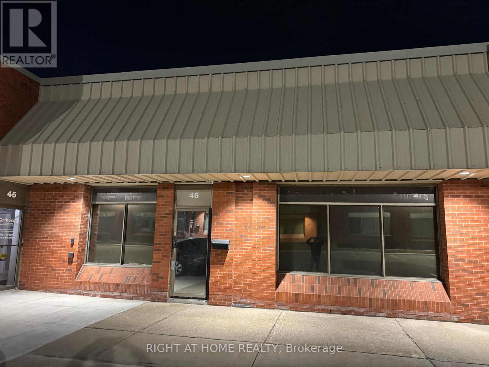 46-47 - 400-450 Matheson Boulevard E, Mississauga, Ontario  L4Z 2E5 - Photo 3 - W12076481