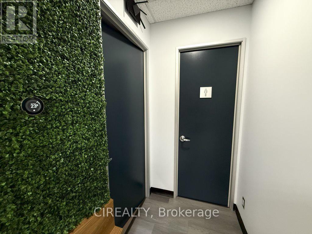 Office F - 230 Watline Avenue, Mississauga, Ontario  L4Z 1P4 - Photo 8 - W12076487