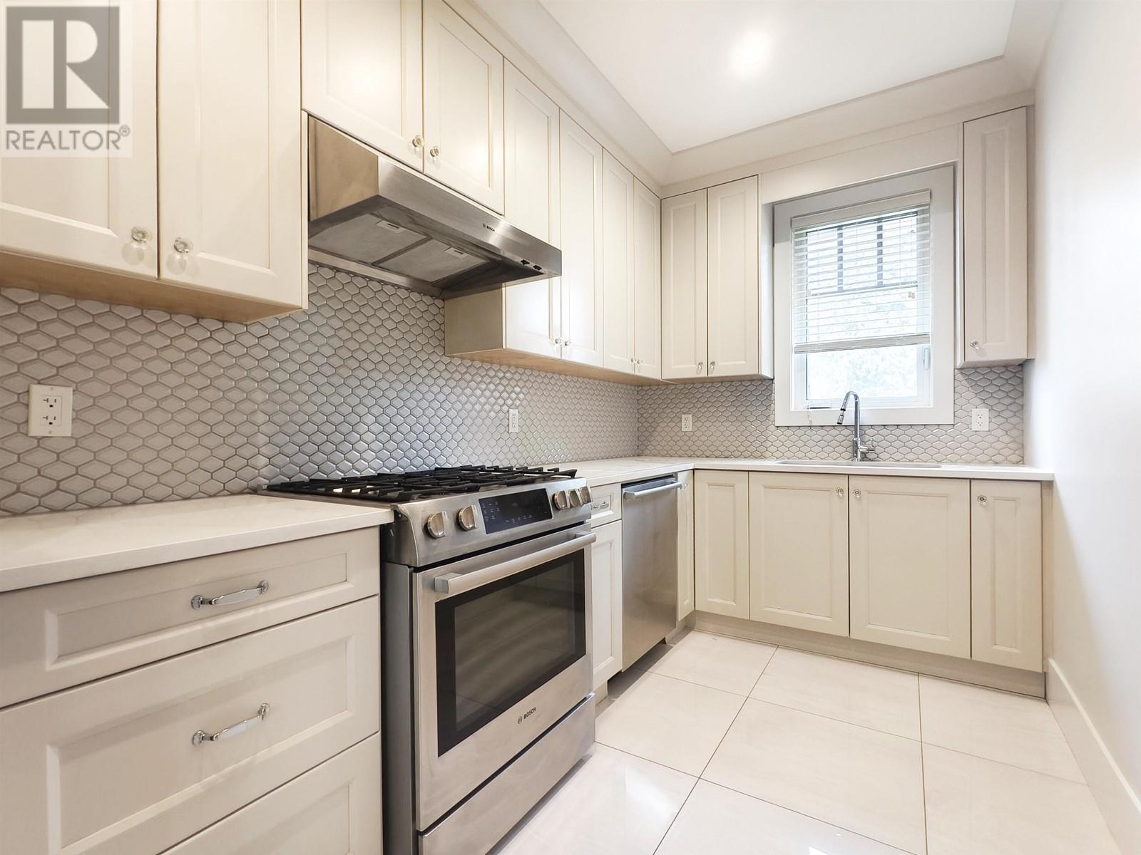 6529 Malvern Avenue, Burnaby, British Columbia  V5E 3G3 - Photo 9 - R2987811
