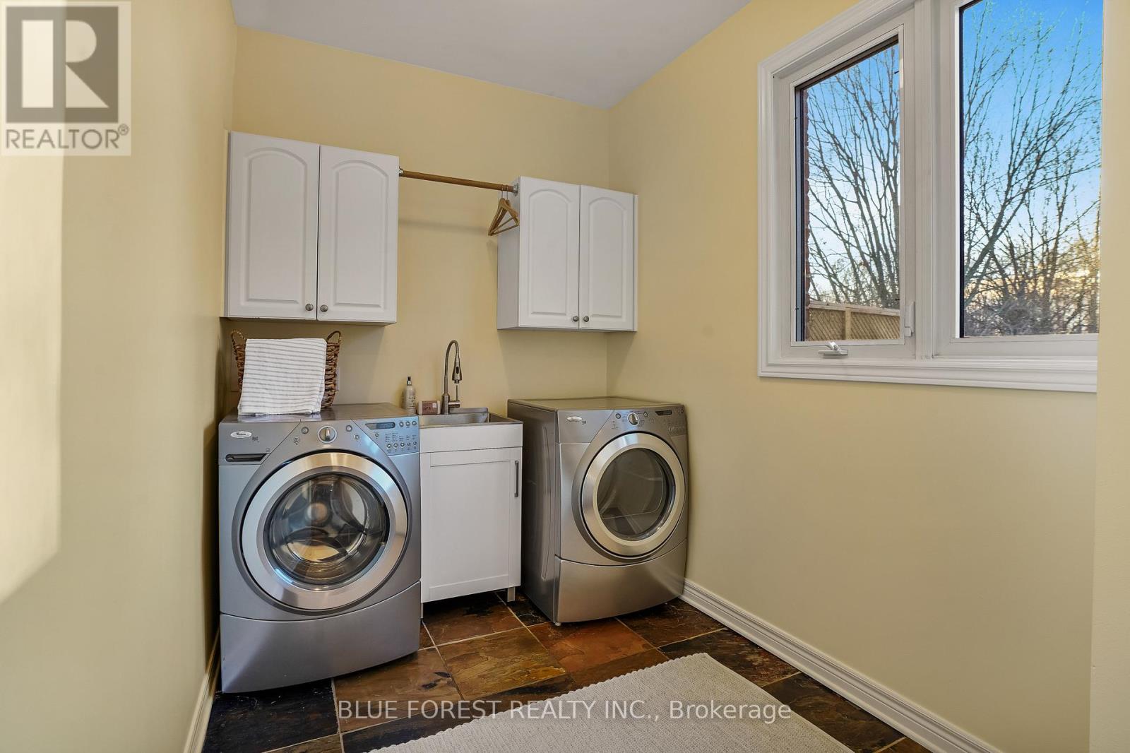 Photo 19 of 48 for 86 Marcus Crescent