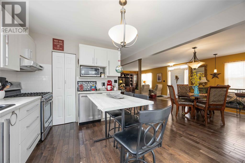 1220 Pulteney Street, Moore Township, Ontario  N0N 1M0 - Photo 11 - 25008167
