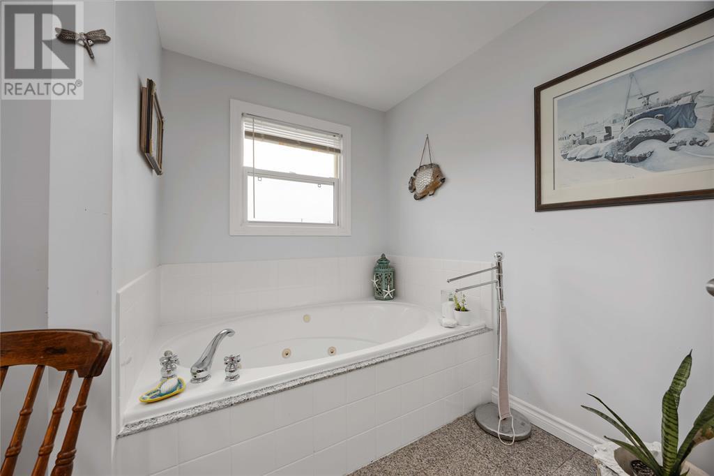 1220 Pulteney Street, Moore Township, Ontario  N0N 1M0 - Photo 15 - 25008167