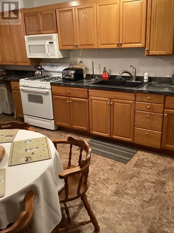 1220 Pulteney Street, Moore Township, Ontario  N0N 1M0 - Photo 22 - 25008167