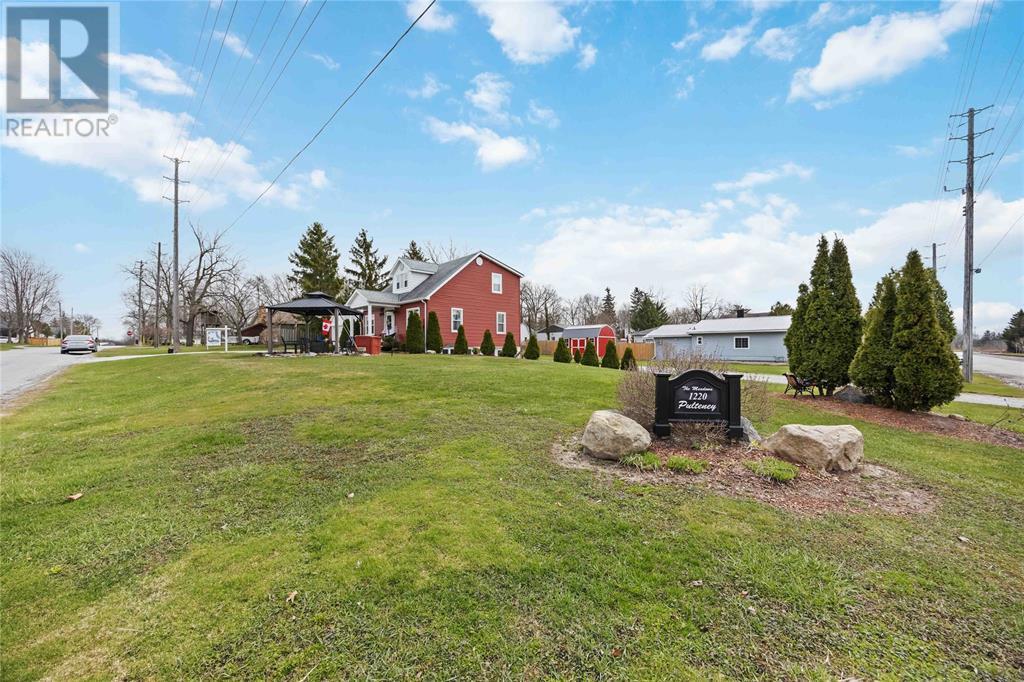 1220 Pulteney Street, Moore Township, Ontario  N0N 1M0 - Photo 29 - 25008167
