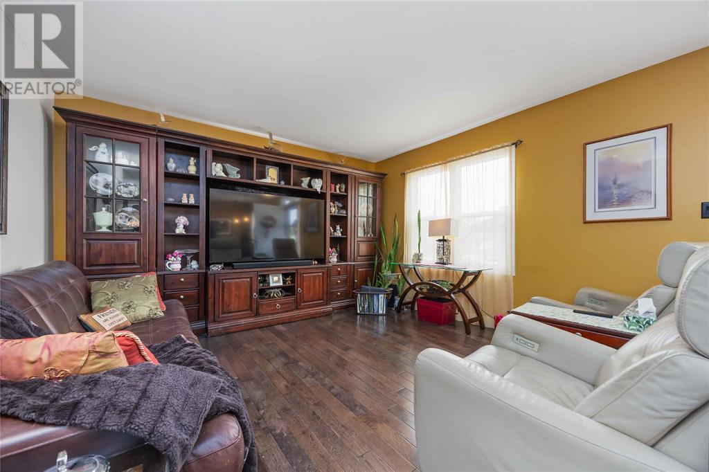 1220 Pulteney Street, Moore Township, Ontario  N0N 1M0 - Photo 5 - 25008167