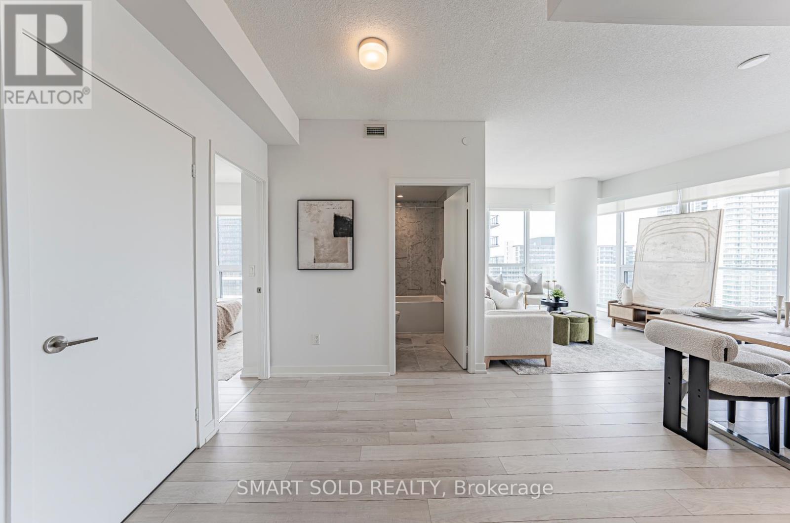 1209 - 117 Mcmahon Drive, Toronto, Ontario  M2K 0E4 - Photo 14 - C12076511