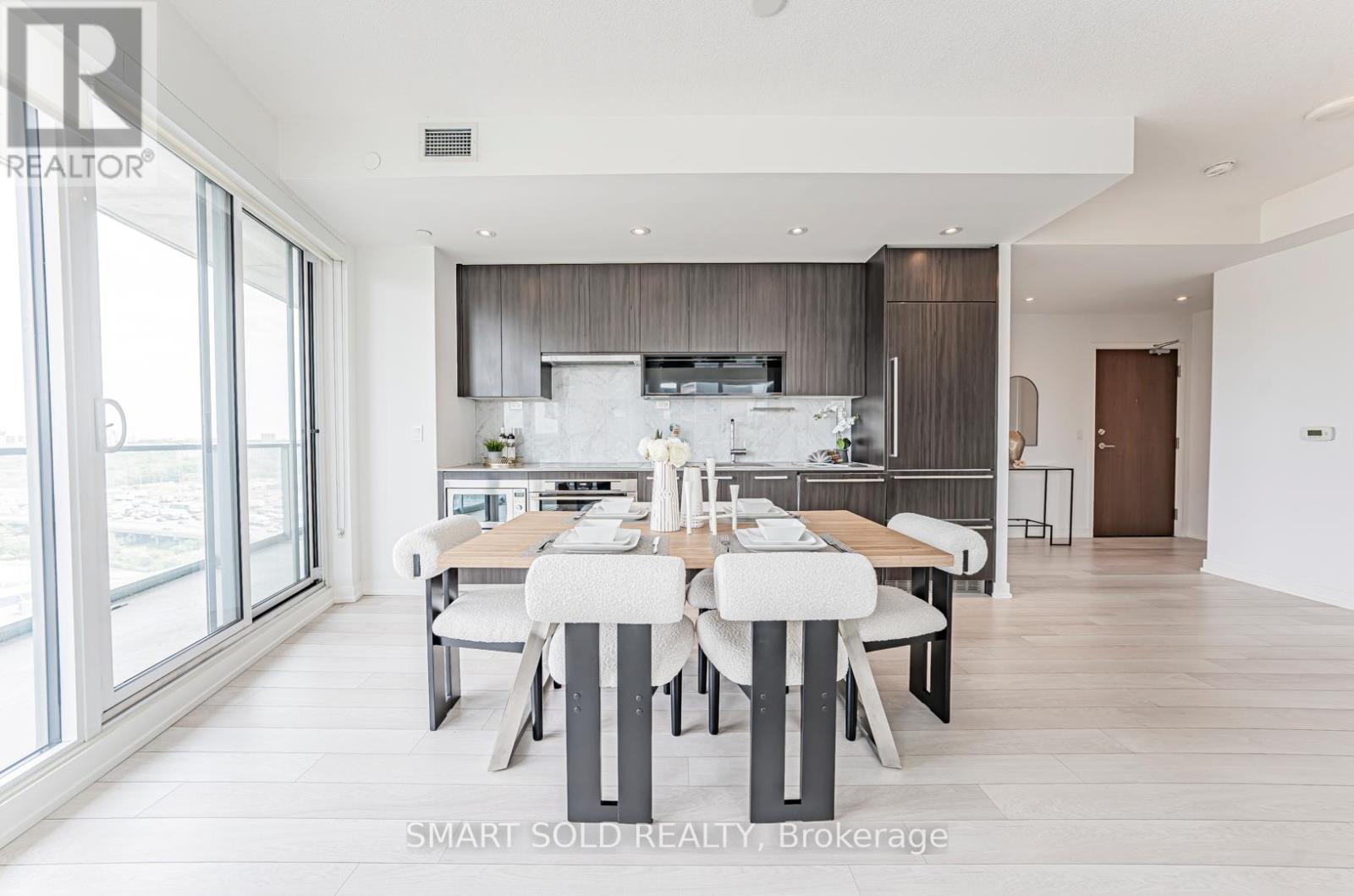 1209 - 117 Mcmahon Drive, Toronto, Ontario  M2K 0E4 - Photo 18 - C12076511