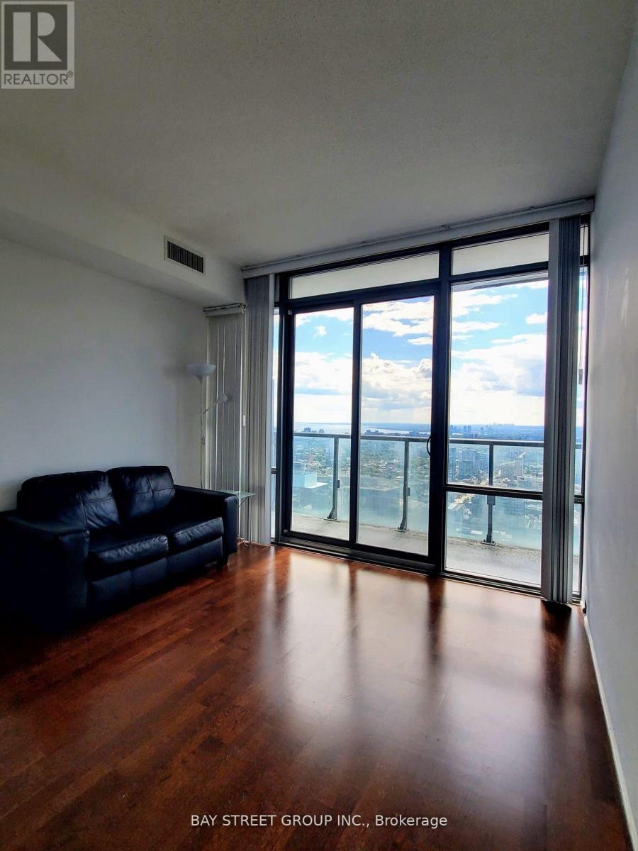 4801 - 832 Bay Street, Toronto, Ontario  M5S 1Z6 - Photo 2 - C12076516
