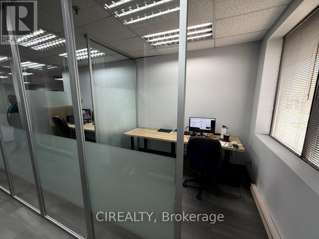 Office G - 230 Watline Avenue, Mississauga, Ontario  L4Z 1P4 - Photo 6 - W12076527