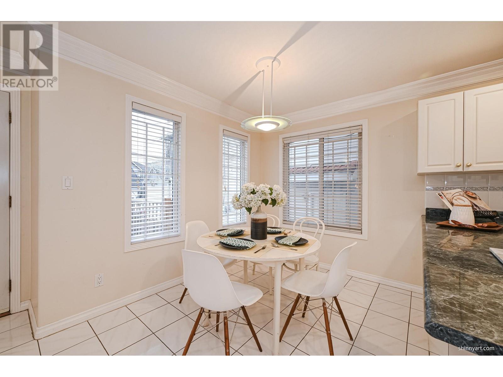 Listing Picture 9 of 12 : 6813 INVERNESS STREET, Vancouver / 溫哥華 - 魯藝地產 Yvonne Lu Group - MLS Medallion Club Member