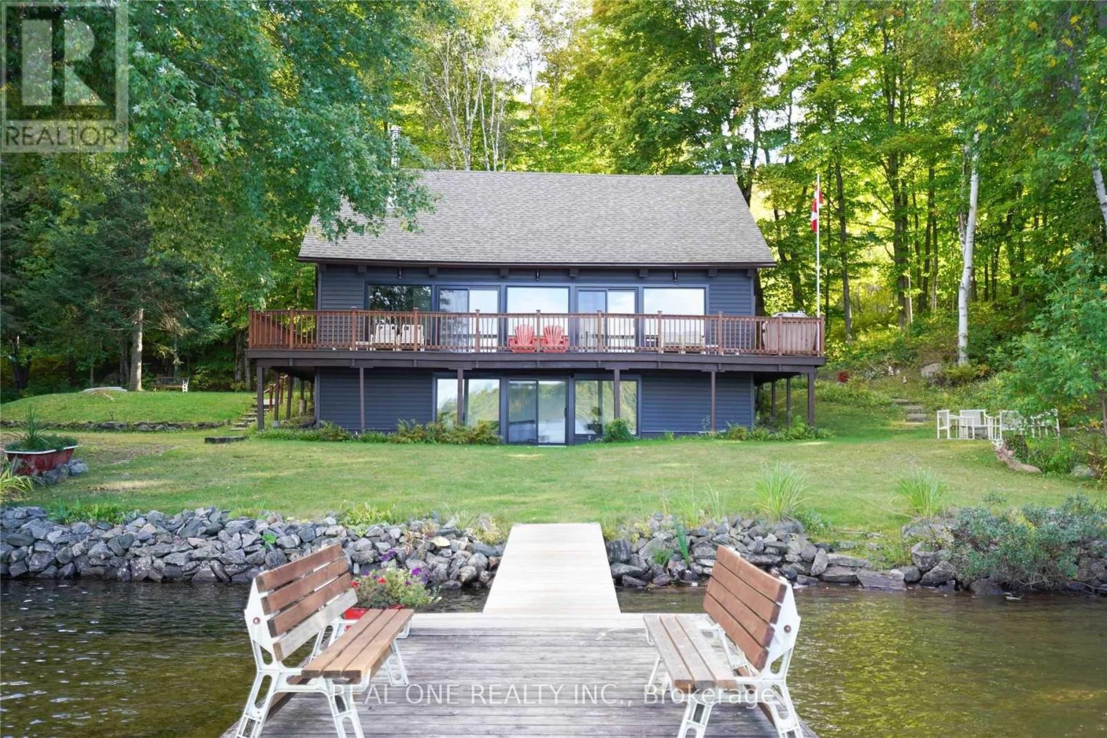 1 Muskoka Estates Road, Muskoka Lakes, Ontario  P0B 1J0 - Photo 1 - X12076493