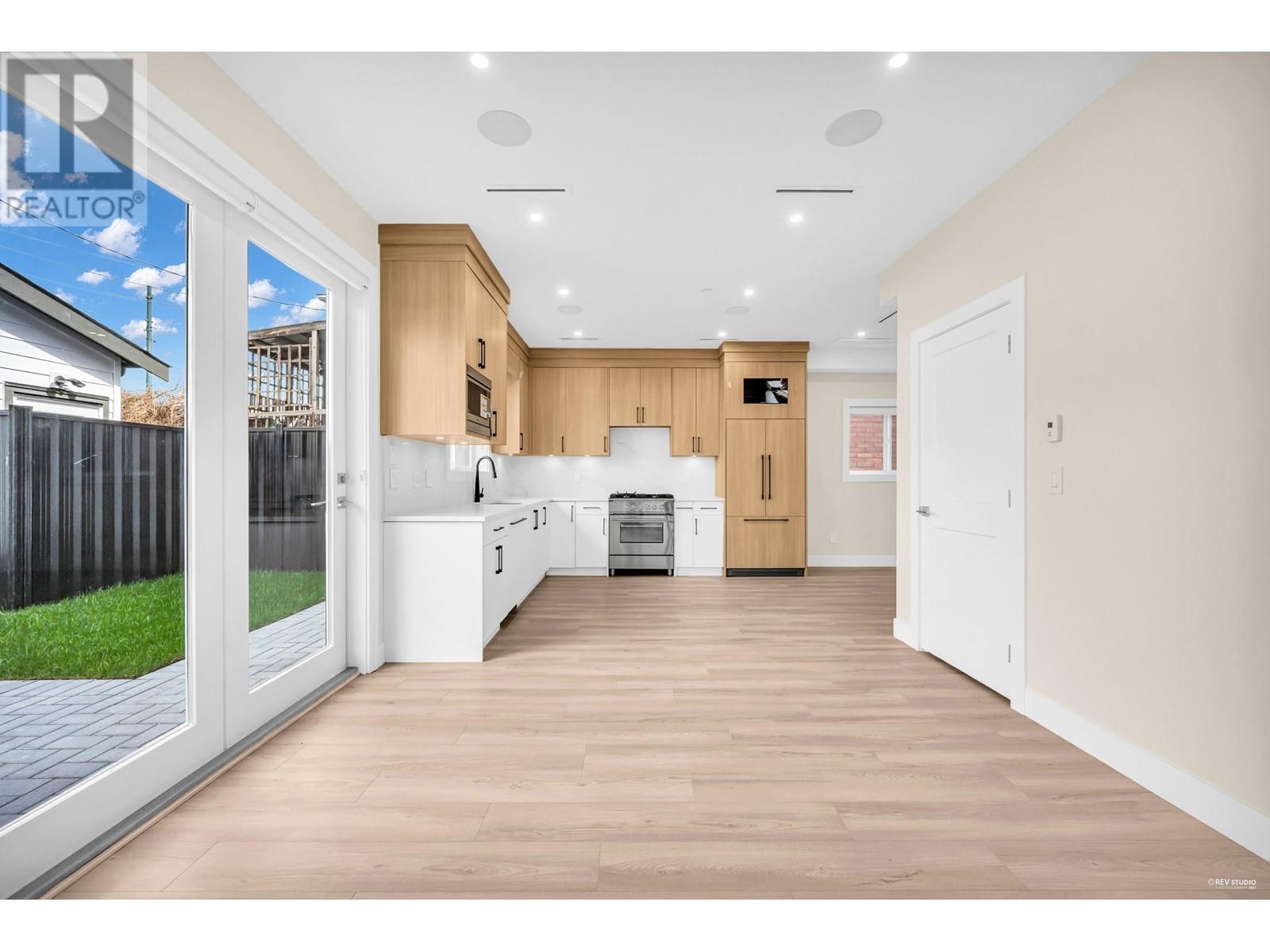 2369 Adanac Street, Vancouver, British Columbia  V5L 2E9 - Photo 4 - R2988444