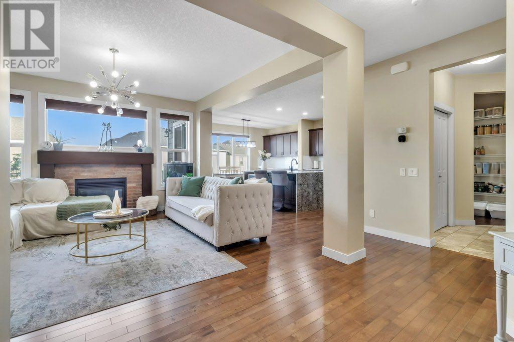 Property at 654 Marina Drive image 4