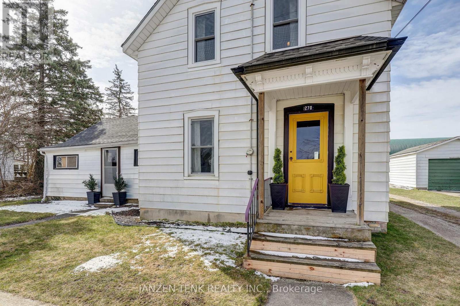 Photo 4 of 28 for 270 Sydenham Street E