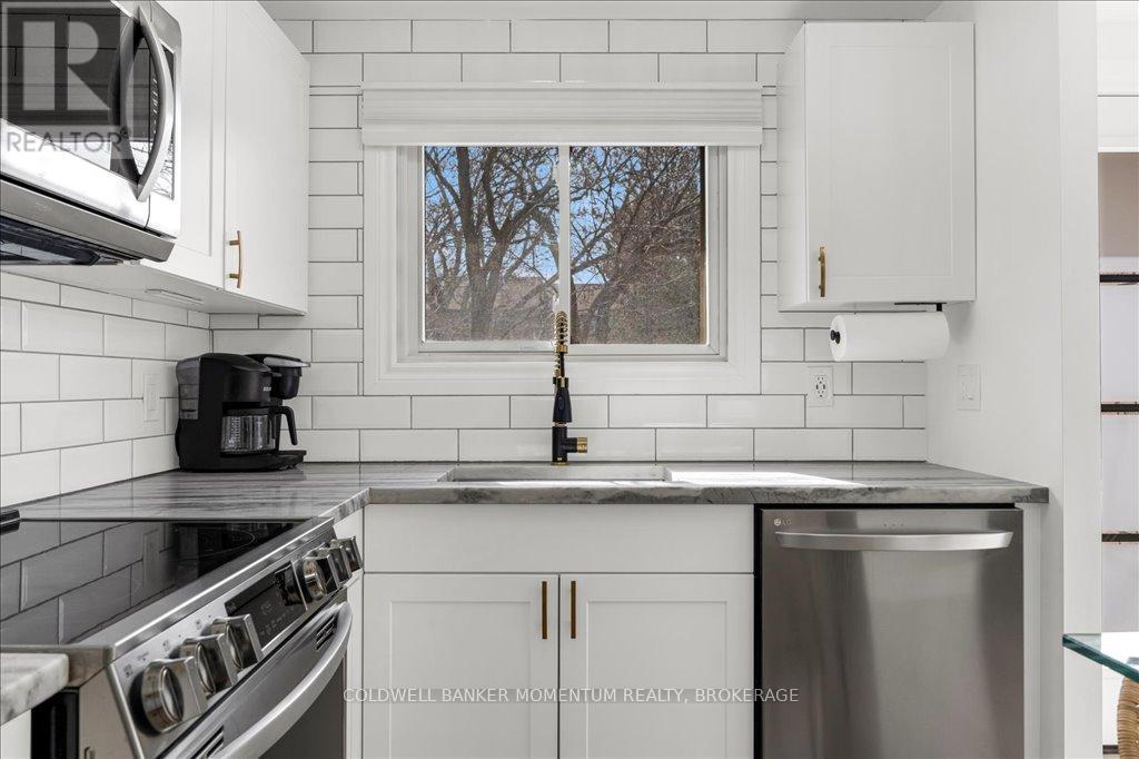 Property at 197 DUNSDON STREET image 4