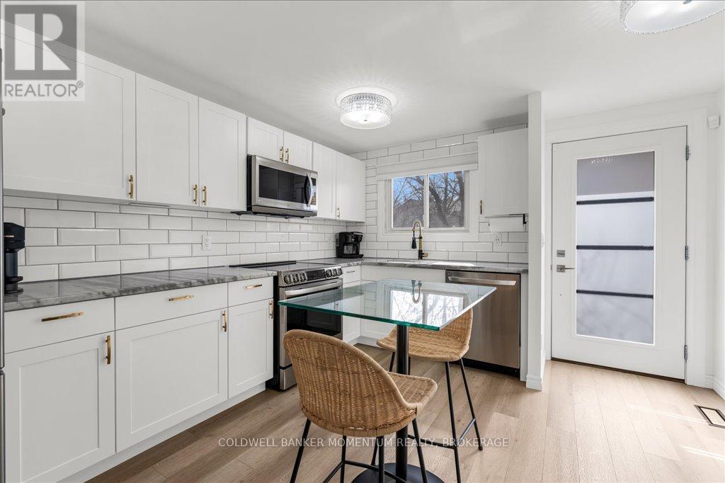 Property at 197 DUNSDON STREET image 5