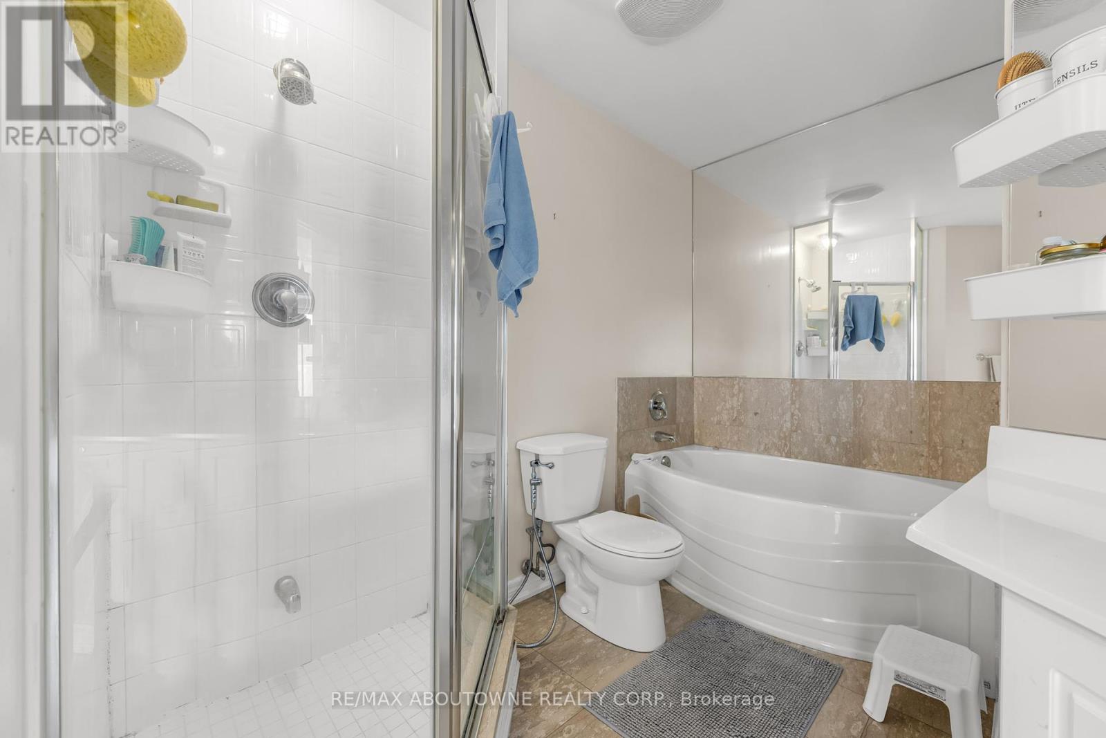 102 - 60 Old Mill Road, Oakville, Ontario  L6J 7V9 - Photo 16 - W12076610