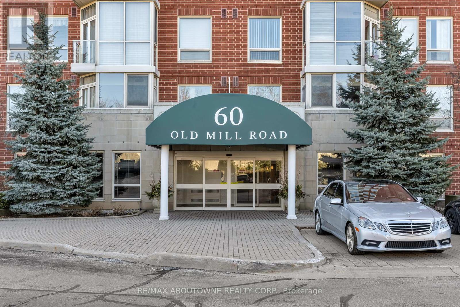 Property at 102 - 60 OLD MILL ROAD image 2