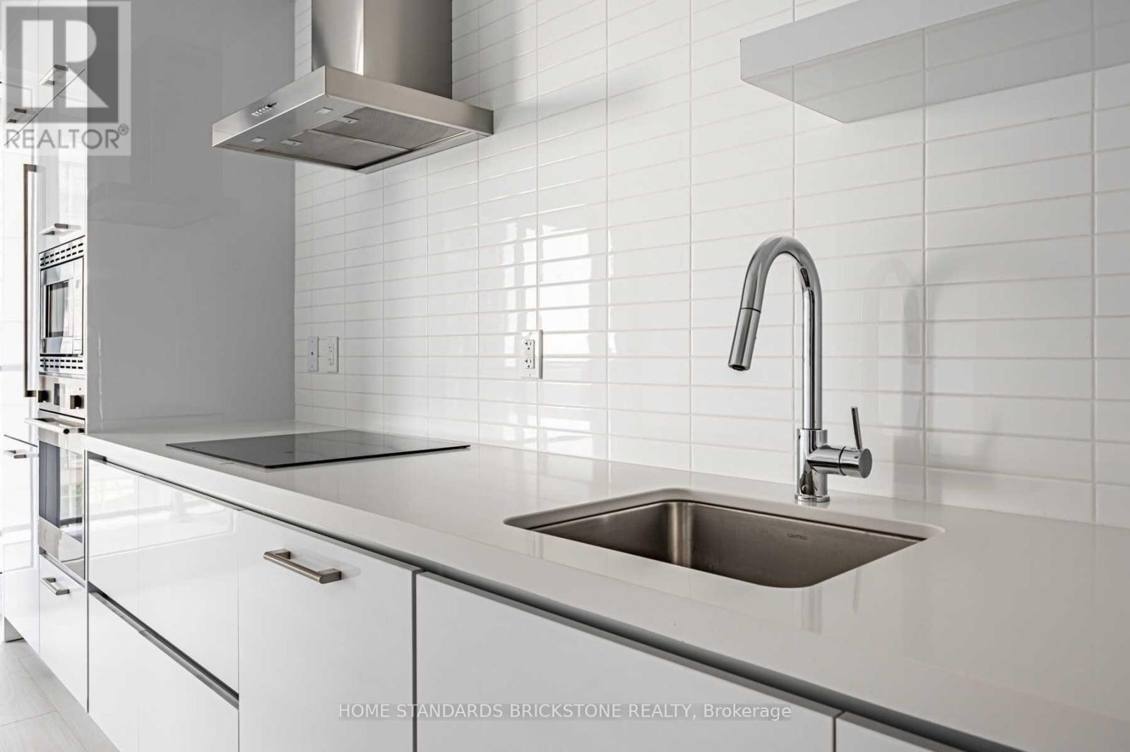 2406 - 2221 Yonge Street, Toronto, Ontario  M4S 2B4 - Photo 7 - C12076596
