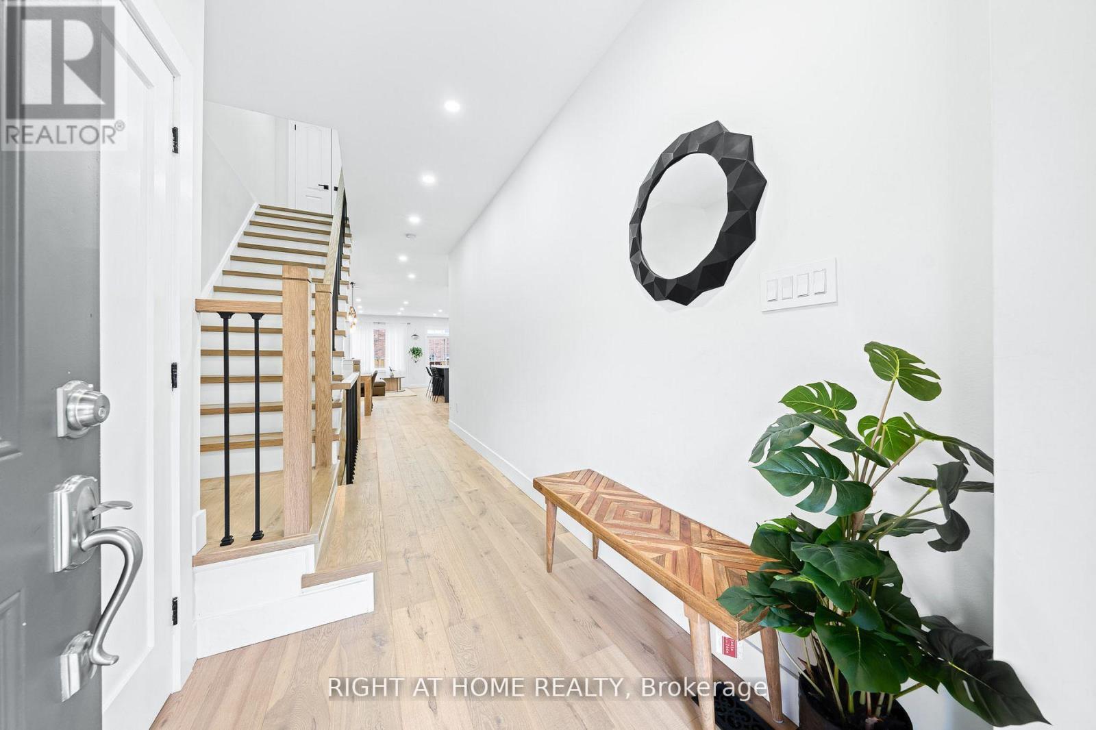 Property at 13 - 8777 DUFFERIN STREET image 2