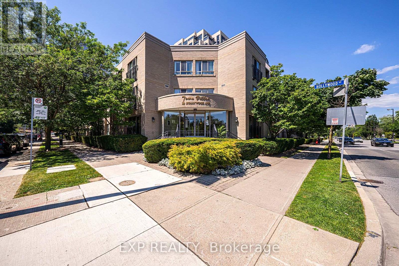 312 - 38 HOLLYWOOD AVENUE, Toronto, Ontario