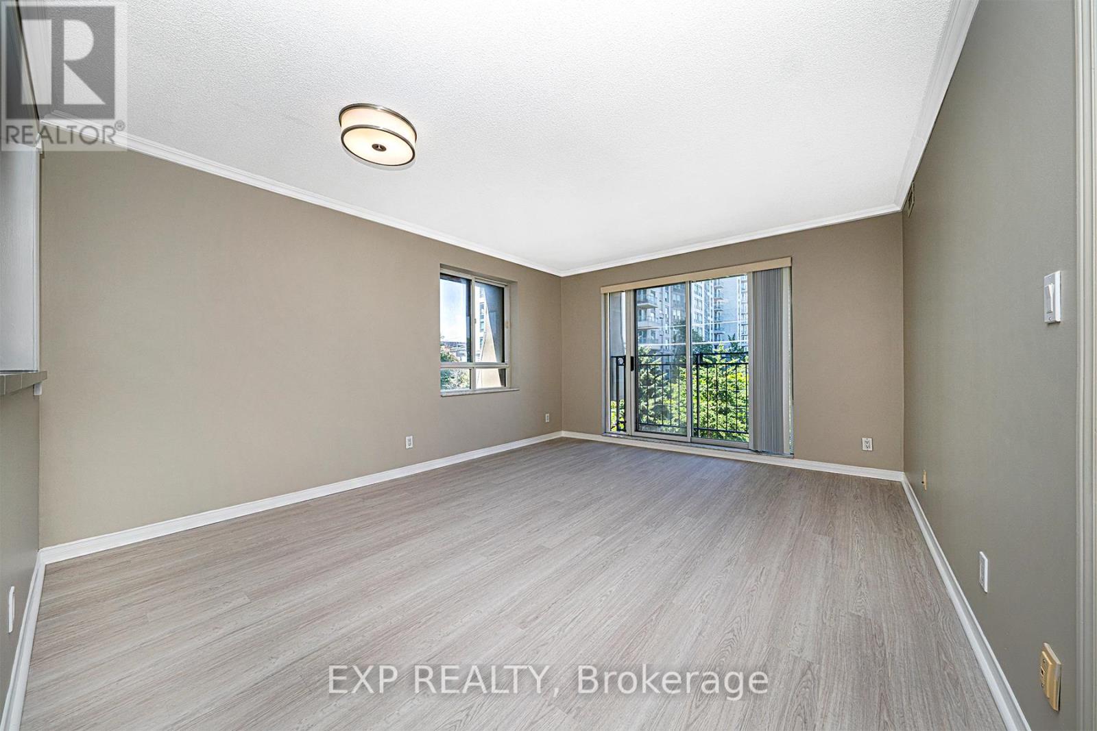 Property at 312 - 38 HOLLYWOOD AVENUE image 5