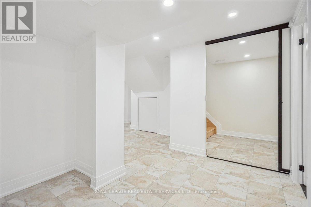 14 Ramsbury Road, Toronto, Ontario  M8Z 4V3 - Photo 20 - W12057802