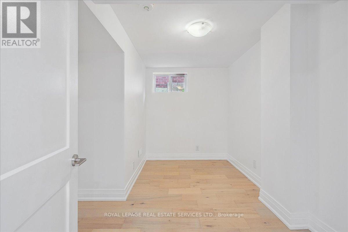 14 Ramsbury Road, Toronto, Ontario  M8Z 4V3 - Photo 26 - W12057802