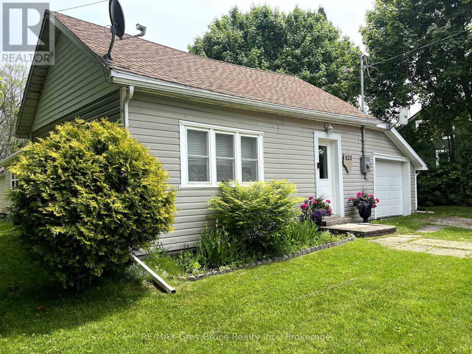 523 TYSON STREET, South Bruce Peninsula, Ontario
