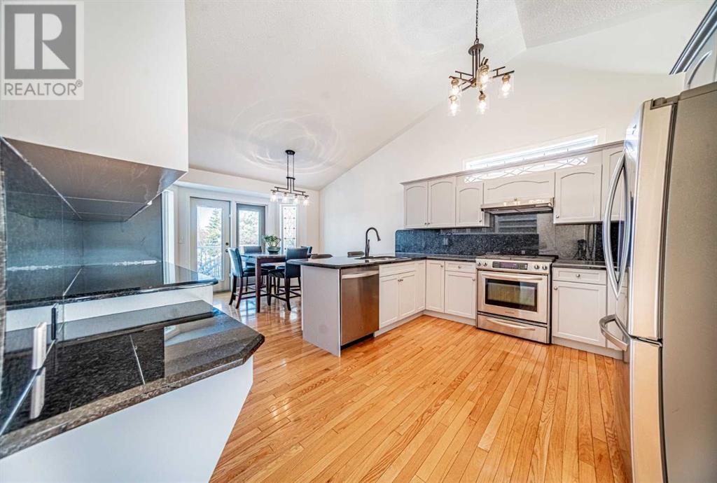 Property at 51 Ackerman Crescent image 5