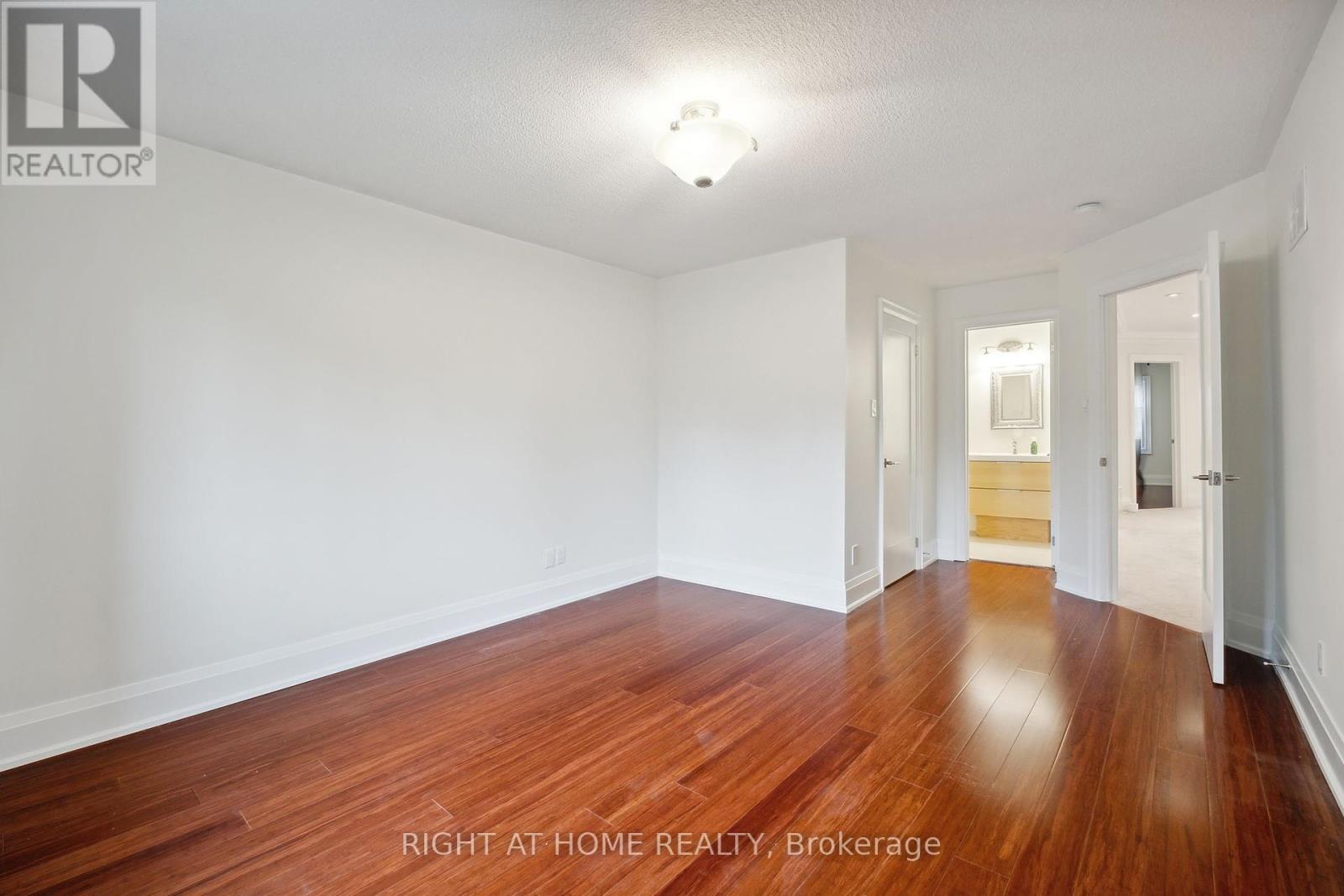101 Woodgreen Drive, Vaughan, Ontario  L4L 3B2 - Photo 24 - N12076654