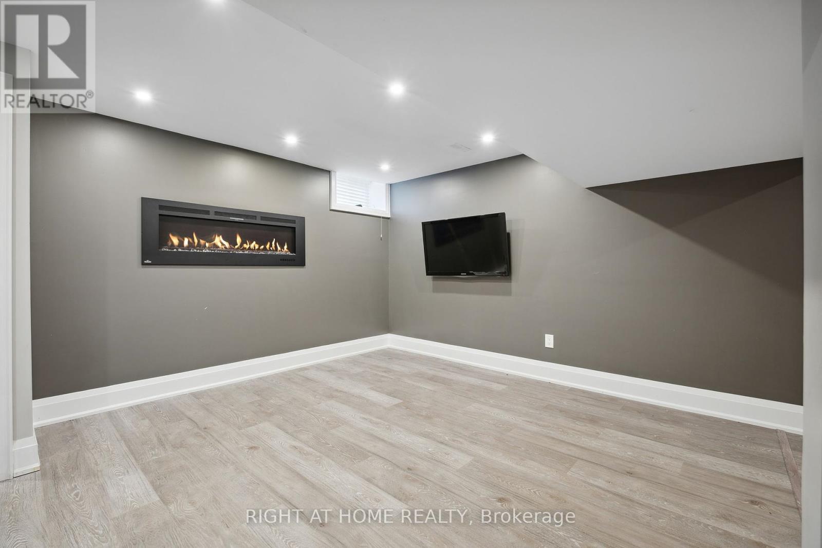 101 Woodgreen Drive, Vaughan, Ontario  L4L 3B2 - Photo 31 - N12076654