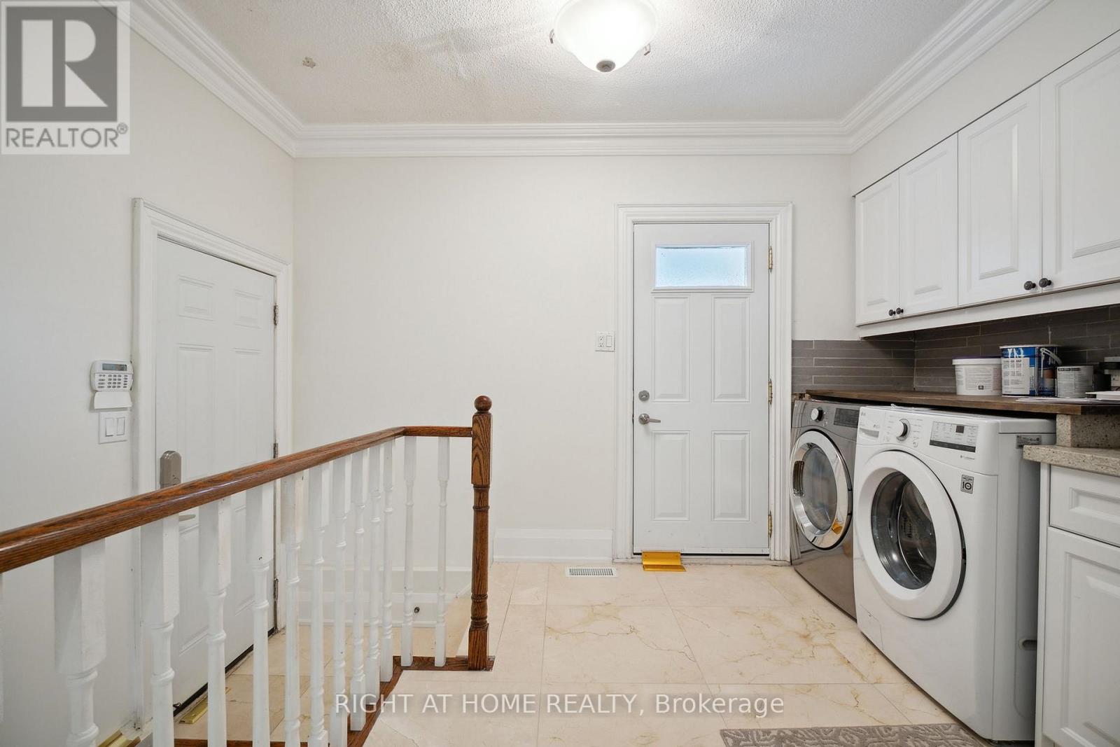 101 Woodgreen Drive, Vaughan, Ontario  L4L 3B2 - Photo 32 - N12076654