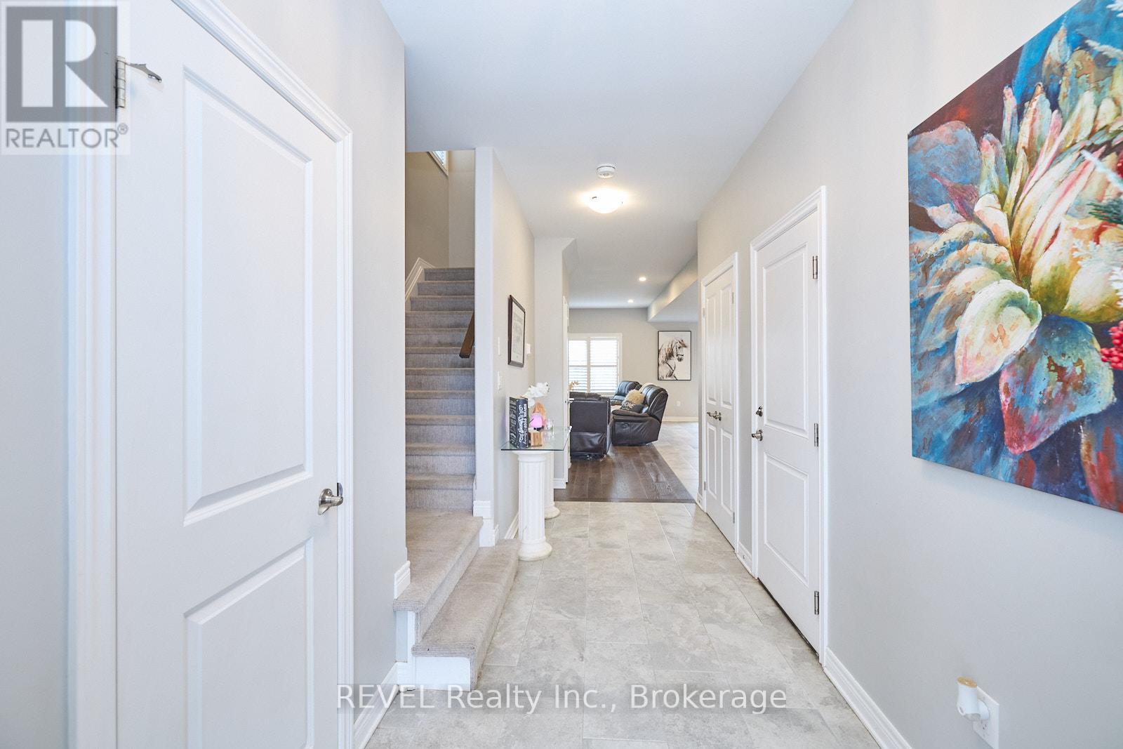 Property at 61 LAMB CRESCENT image 3