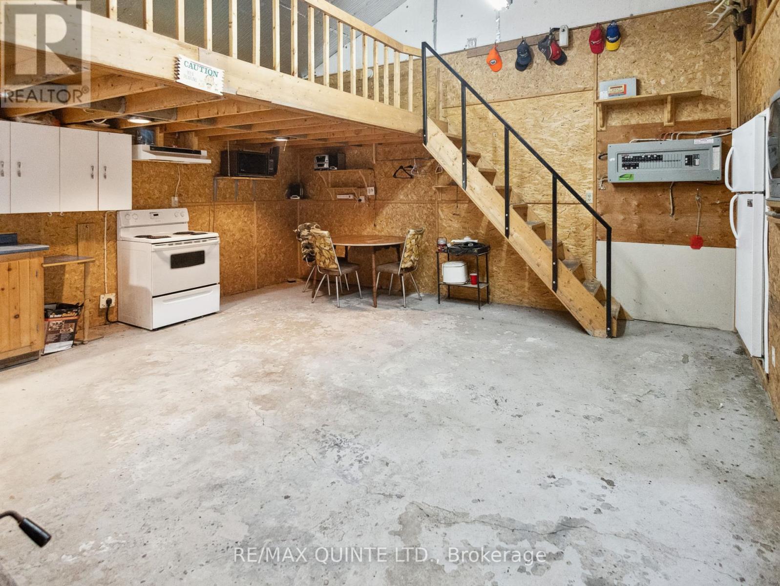2878 County Road 15, Prince Edward County, Ontario  K0K 2T0 - Photo 13 - X12076716