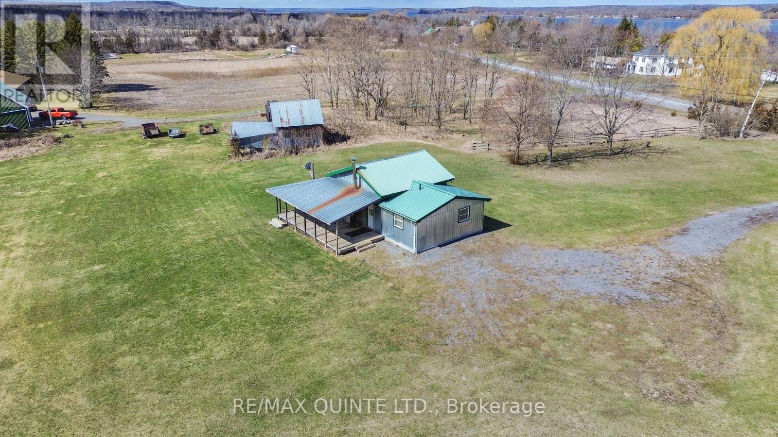 2878 County Road 15, Prince Edward County, Ontario  K0K 2T0 - Photo 7 - X12076716