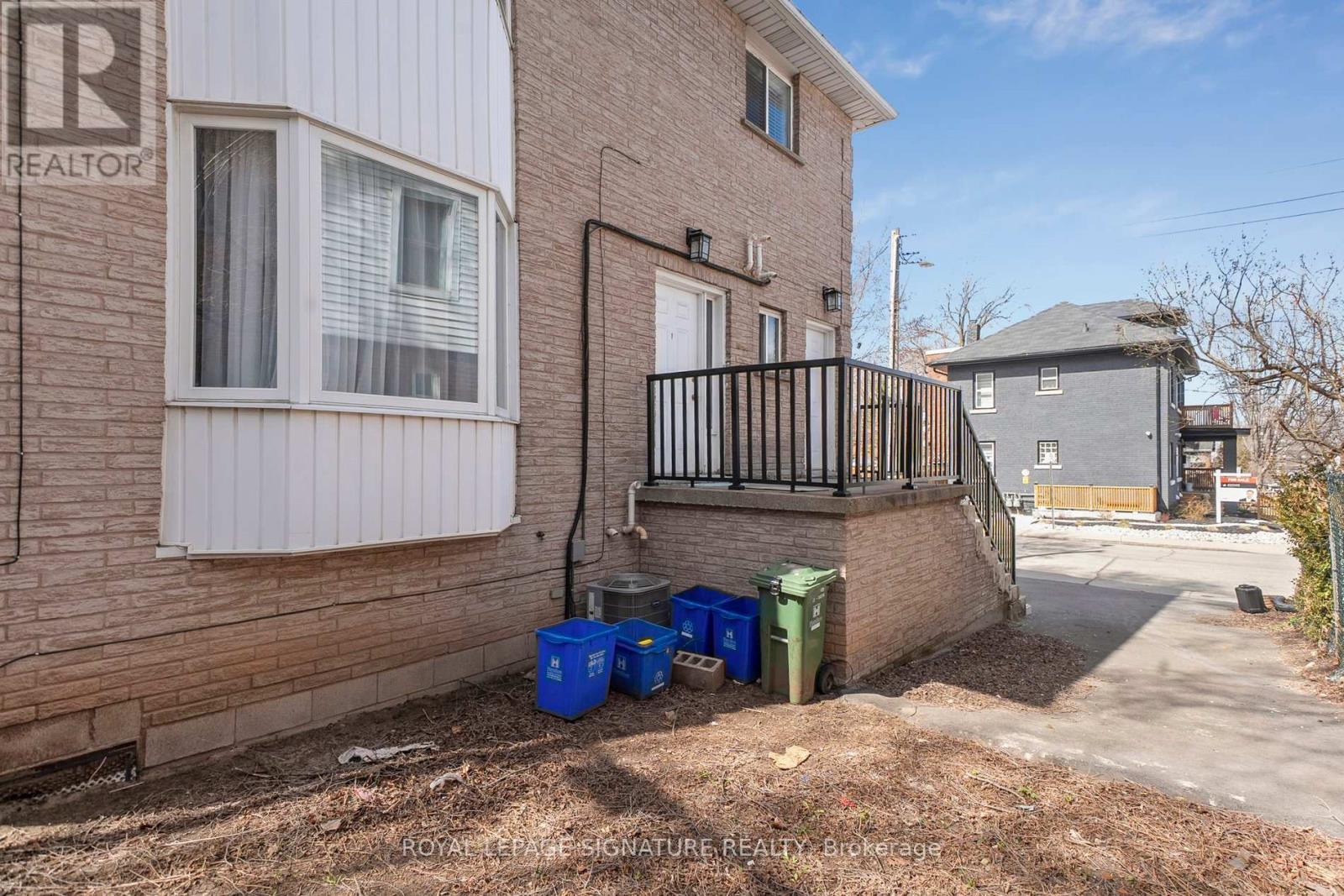 Property at 90 TISDALE STREET S image 2